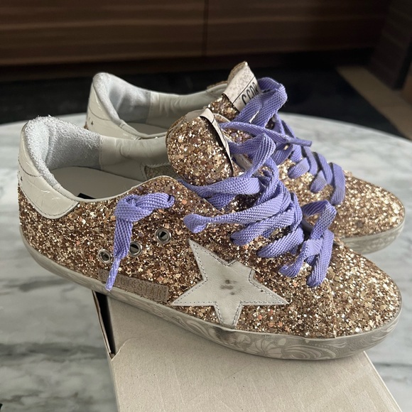 Brand NEW Golden Goose Sneakers - size 35 - Picture 1 of 4